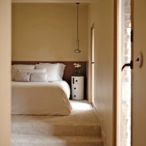Moulin de belle queue adresse sélection parenthèse minimal interior styling bedroom