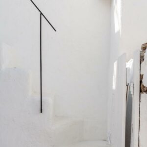 Agroturismo Can Domo minimal white stairs